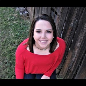 Meet your Posher, Victoria